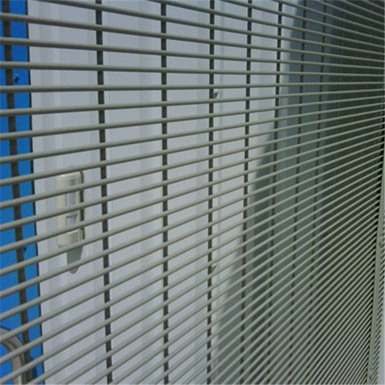 密紋護欄網358案例展示圖片4 密紋護欄網358案例展示圖片4